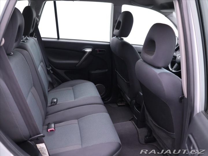 Toyota RAV4 2,0 D-4D 85kW 4WD Klima T 2004