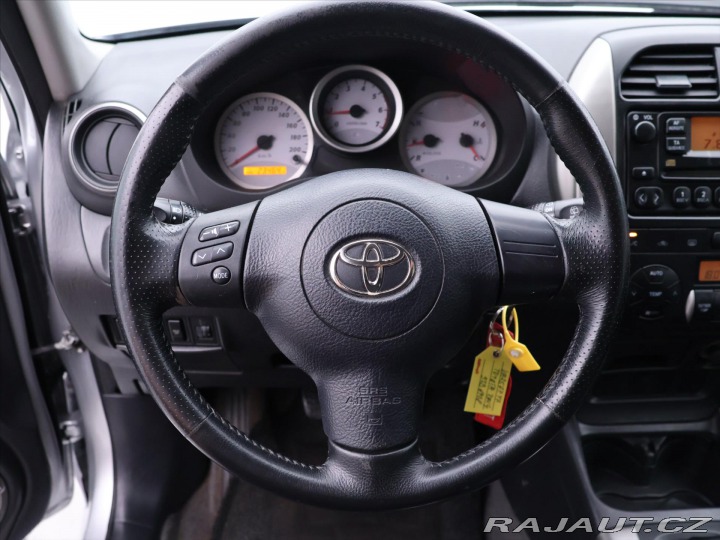 Toyota RAV4 2,0 D-4D 85kW 4WD Klima T 2004