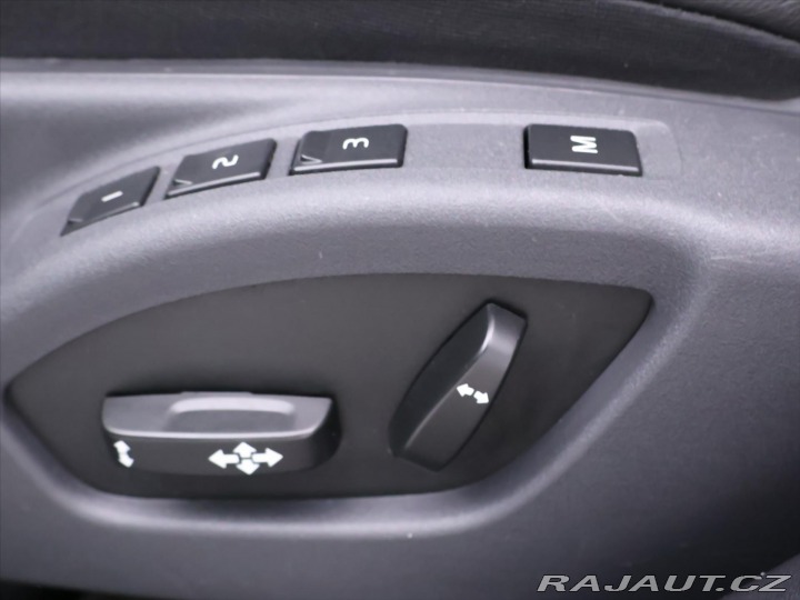 Volvo V60 2,0 D3 110kW Aut. Momentu 2015