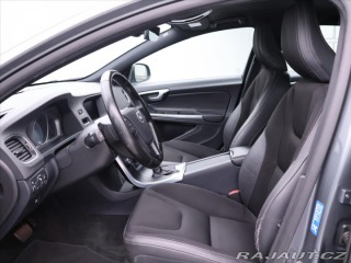 Volvo V60 2,0 D3 110kW Aut. Momentu 2015