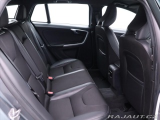 Volvo V60 2,0 D3 110kW Aut. Momentu 2015