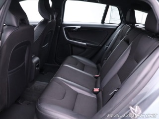Volvo V60 2,0 D3 110kW Aut. Momentu 2015