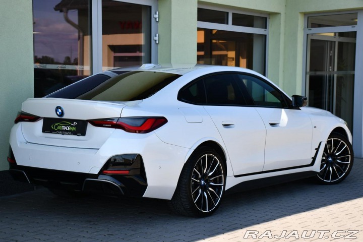 BMW i4 M50 xDrive HUD REZERVACE 2022