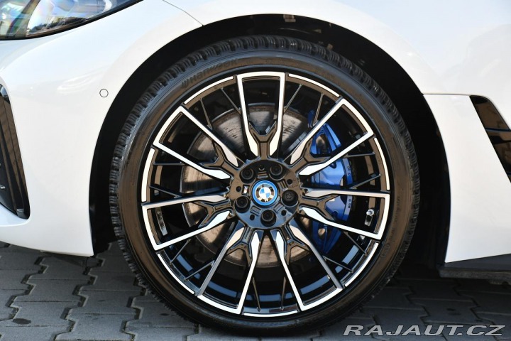 BMW i4 M50 xDrive HUD REZERVACE 2022