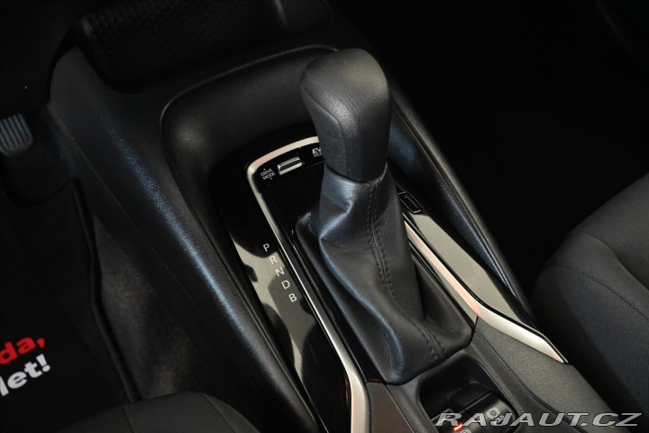 Toyota Corolla 1,8 HYBRID 72 kW COMFORT 2020