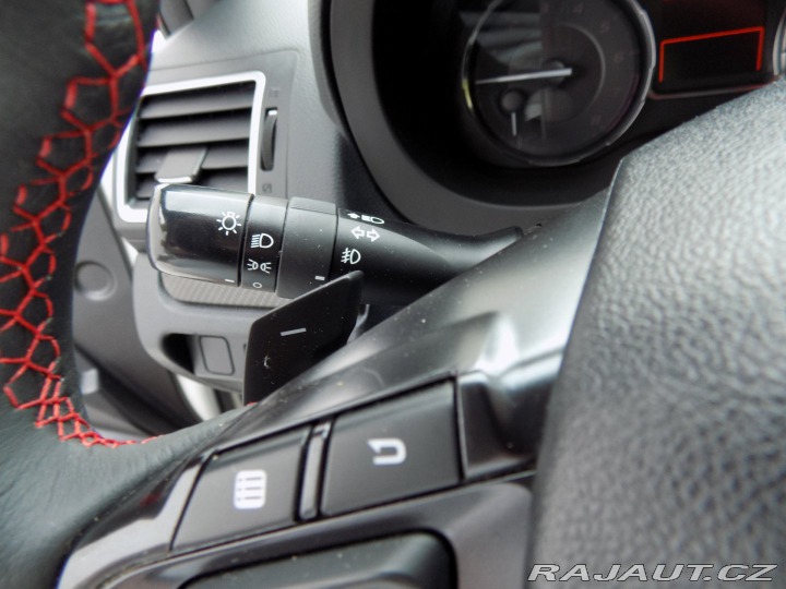 Subaru WRX STI 2.0i/STI/4x4/AT/200KW/ 2016