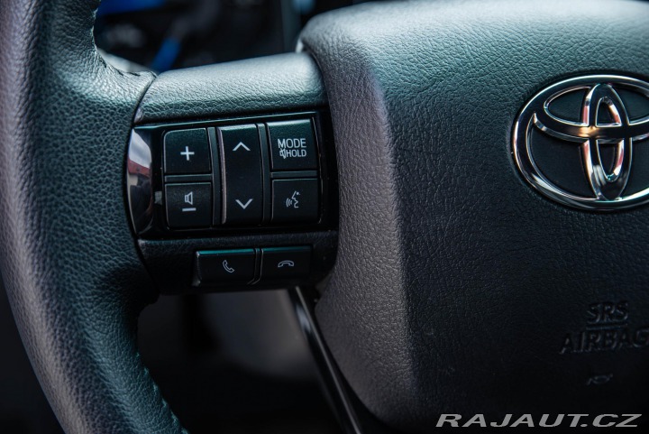 Toyota Hilux 2.8 EXT. CAB LIFT 40mm ZÁ 2023