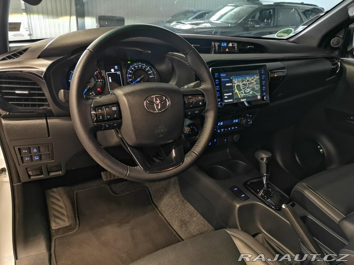 Toyota Hilux 2.8 EXT. CAB LIFT 40mm ZÁ 2023