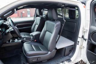 Toyota Hilux 2.8 EXT. CAB LIFT 40mm ZÁ 2023