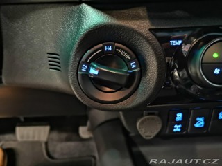 Toyota Hilux 2.8 EXT. CAB LIFT 40mm ZÁ 2023