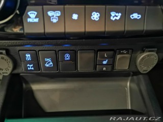 Toyota Hilux 2.8 EXT. CAB LIFT 40mm ZÁ 2023
