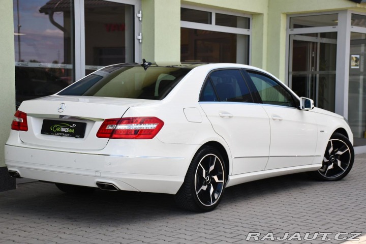 Mercedes-Benz E 250CDI 4MATIC 2013