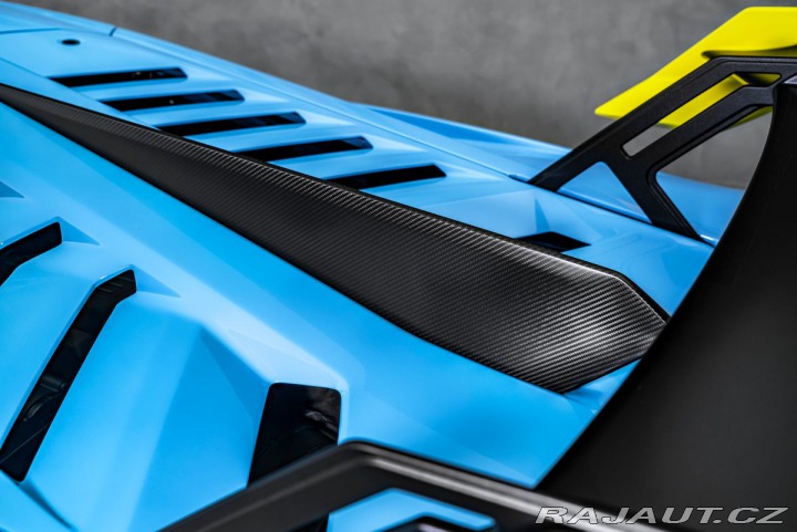 Lamborghini Huracán STO 2023