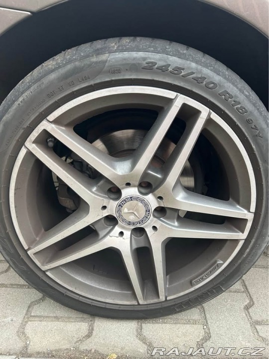 Mercedes-Benz E 350CGI 2010