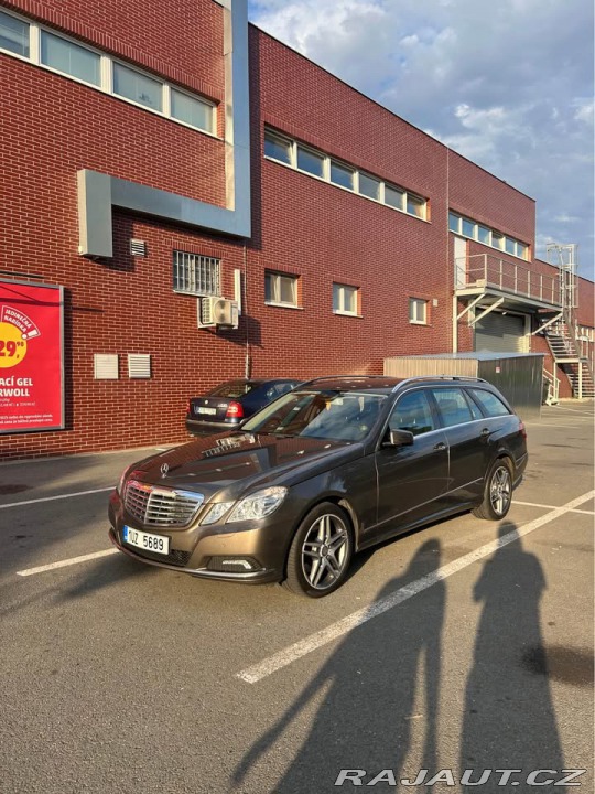 Mercedes-Benz E 350CGI 2010