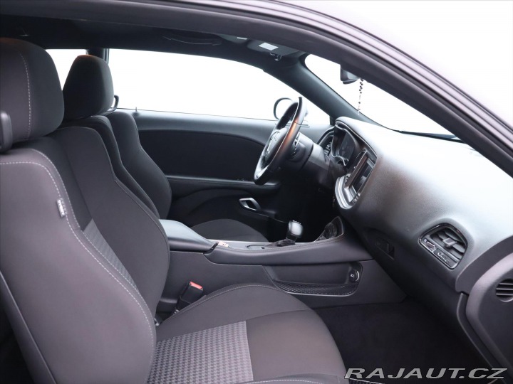 Dodge Challenger 5,7 V8 HEMI 277kW Klima K 2022