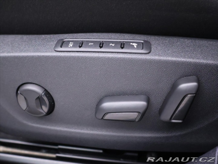 Škoda Octavia 2,0 TSI RS 180kW DSG CZ D 2023