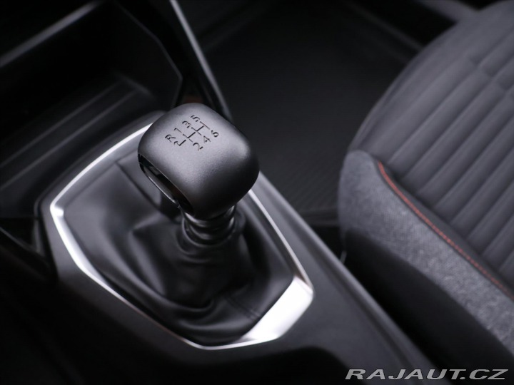 Peugeot 2008 1,2 PureTech 96kW 1.Maj. 2020