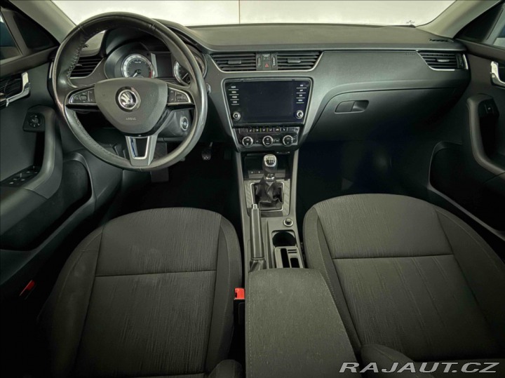 Škoda Octavia 2,0 TDI STYLE VYHŘ. ČELNÍ 2017