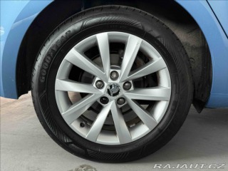 Škoda Octavia 2,0 TDI STYLE VYHŘ. ČELNÍ 2017
