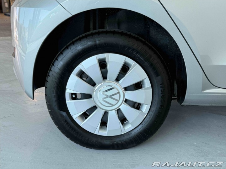 Volkswagen up! 1,0 MPI STYLE 2024