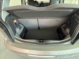 Volkswagen up! 1,0 MPI STYLE 2024