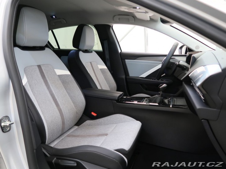 Opel Astra 1.2TURBO,96kW,ELEGANCE,MA 2023