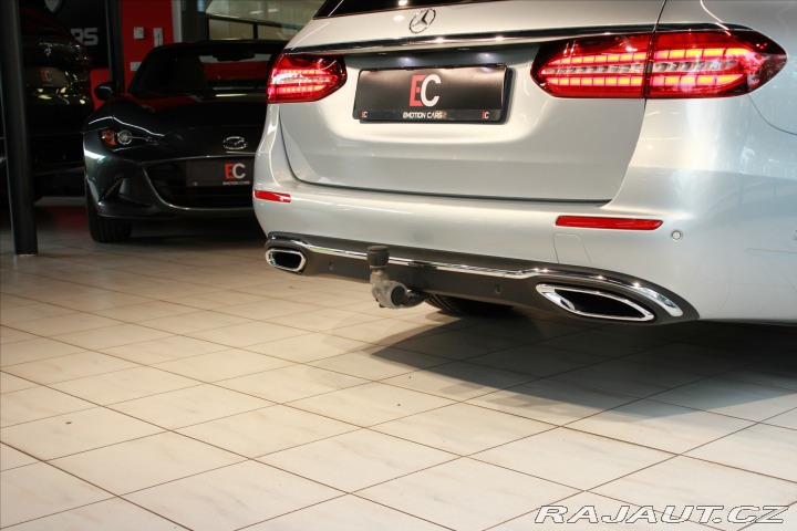 Mercedes-Benz E 220d 4Matic Avantgarde 2023