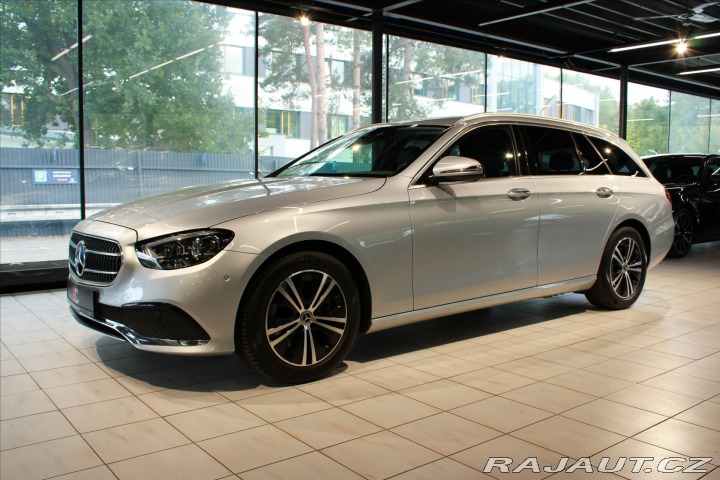 Mercedes-Benz E 220d 4Matic Avantgarde 2023