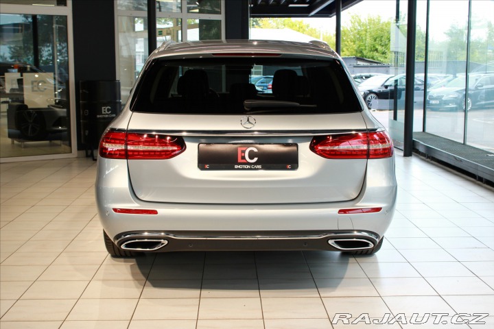 Mercedes-Benz E 220d 4Matic Avantgarde 2023