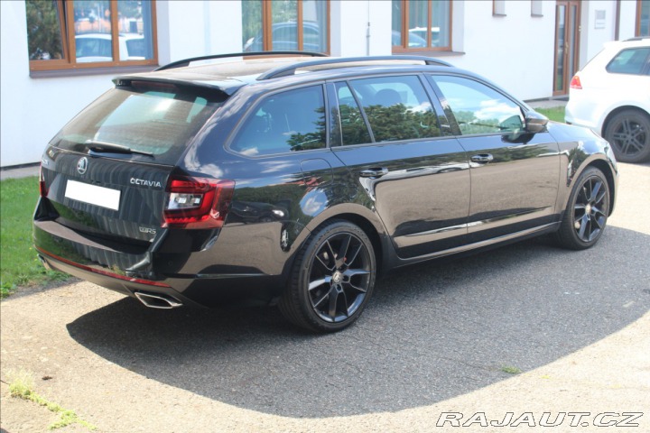 Škoda Octavia 2,0 TDi RS Challenge+Kame 1800