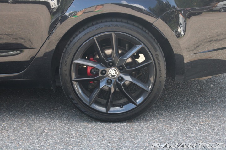 Škoda Octavia 2,0 TDi RS Challenge+Kame 1800