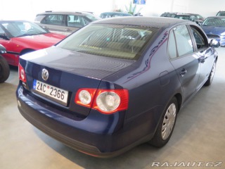 Volkswagen Jetta 1.6i,klima,2xkola,servis 2007