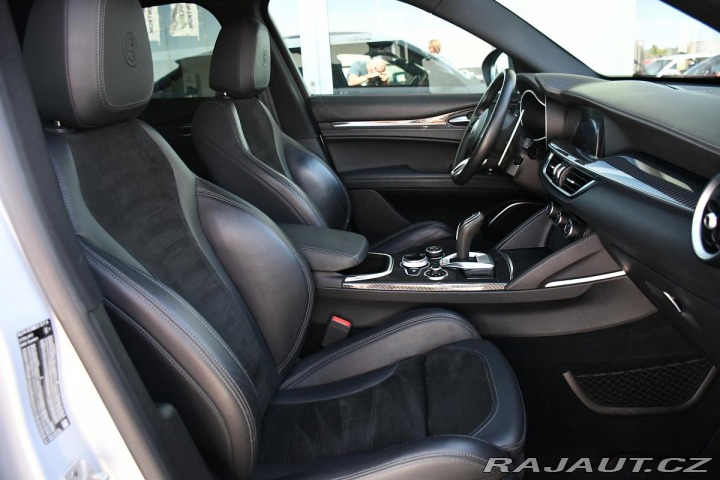 Alfa Romeo Stelvio VELOCE Ti Q4 2.0 REZERVAC 2021