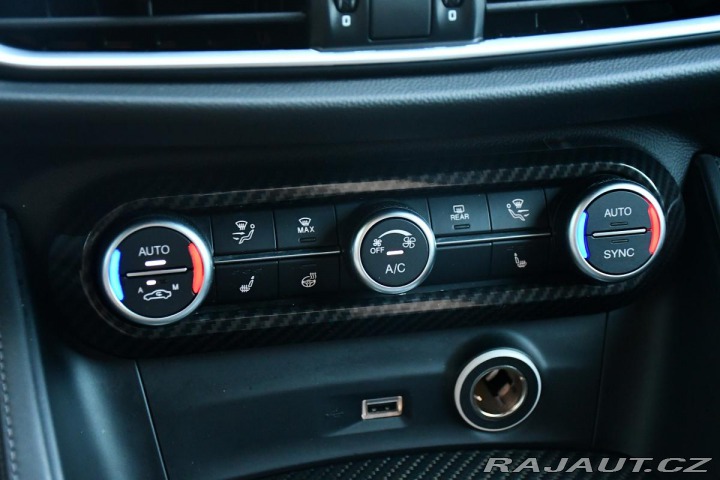 Alfa Romeo Stelvio VELOCE Ti Q4 2.0 REZERVAC 2021