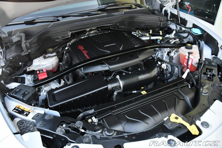 Alfa Romeo Stelvio VELOCE Ti Q4 2.0 REZERVAC 2021