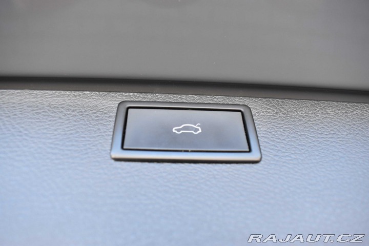 Volkswagen Multivan TDI*ZÁRUKA 5let*4x4*TAŽNÉ 2022