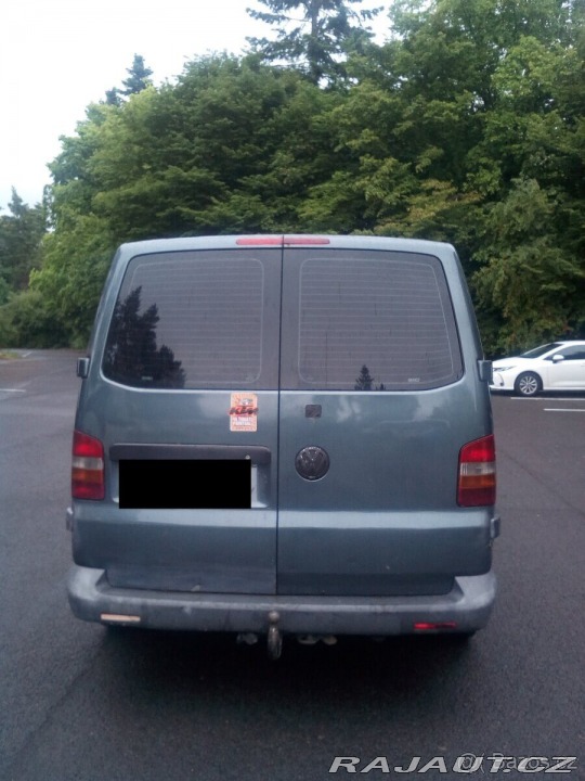 Volkswagen Transporter T5 2.5 TDI 2004