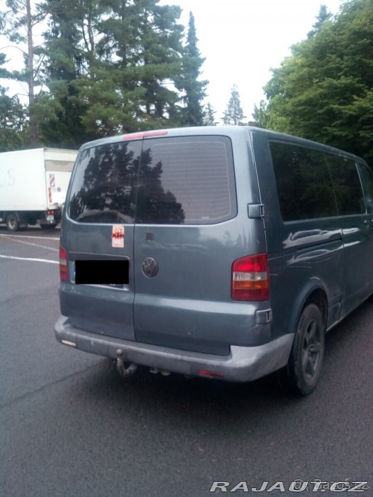 Volkswagen Transporter T5 2.5 TDI 2004