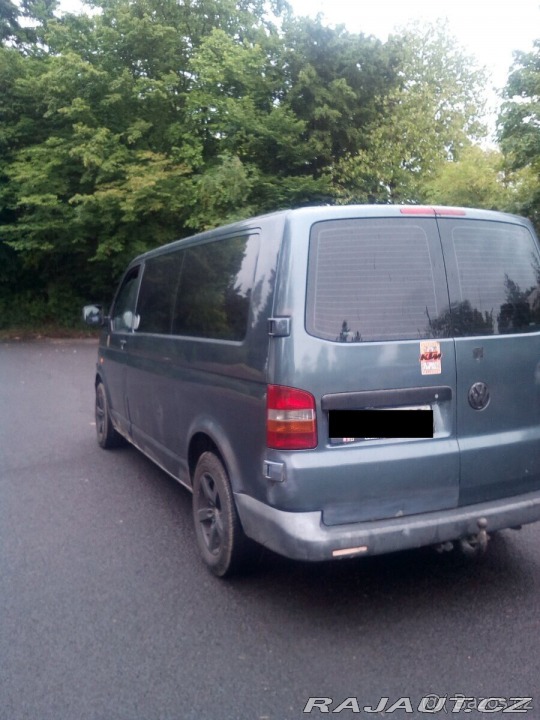 Volkswagen Transporter T5 2.5 TDI 2004