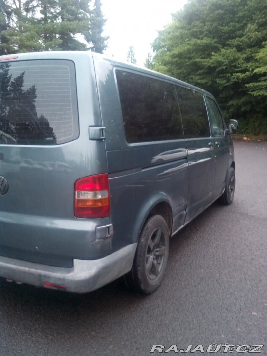 Volkswagen Transporter T5 2.5 TDI 2004