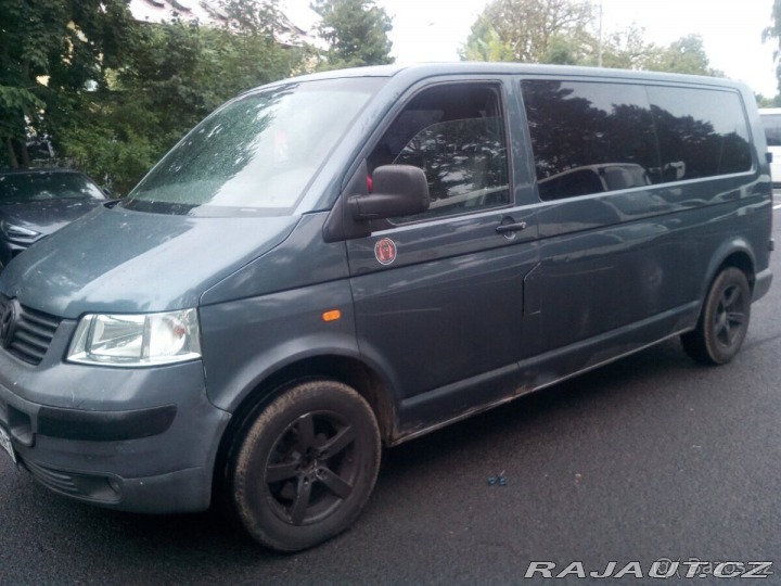 Volkswagen Transporter T5 2.5 TDI 2004