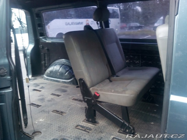 Volkswagen Transporter T5 2.5 TDI 2004