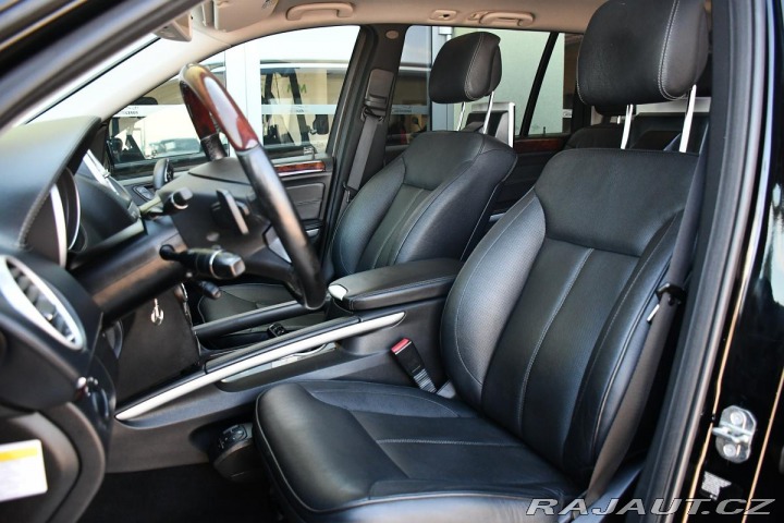 Mercedes-Benz GL 350BT 4M PANO H/K TAŽNÉ 7 2010