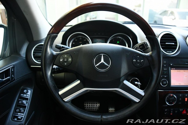 Mercedes-Benz GL 350BT 4M PANO H/K TAŽNÉ 7 2010