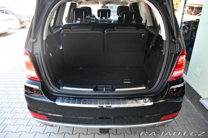 Mercedes-Benz GL 350BT 4M PANO H/K TAŽNÉ 7 2010