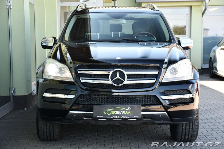 Mercedes-Benz GL 350BT 4M PANO H/K TAŽNÉ 7 2010