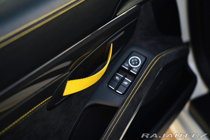 Porsche Cayman GT4 Clubsport, Approved 2016