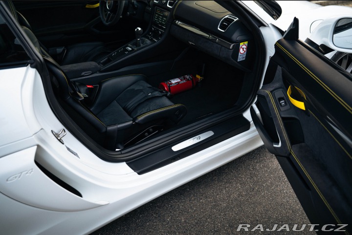 Porsche Cayman GT4 Clubsport, Approved 2016