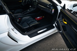Porsche Cayman GT4 Clubsport, Approved 2016